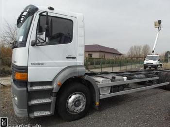 Cab chassis truck MERCEDES_BENZ ATEGO 1828L: picture 1
