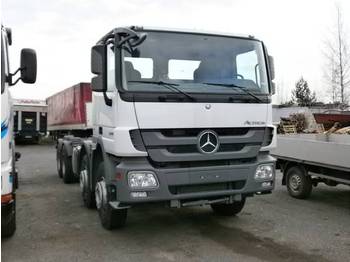Container transporter/ Swap body truck Mercedes-Benz 3241, 8X4: picture 1