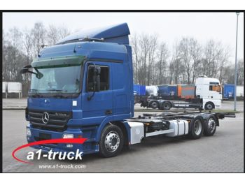 Container transporter/ Swap body truck Mercedes-Benz 4 x Actros 2548L, Retarder, ACC: picture 1