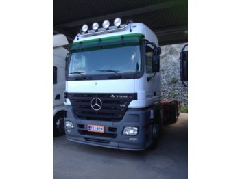 Container transporter/ Swap body truck Mercedes-Benz ACTROS 2550L-6x2/ 51 EC: picture 1