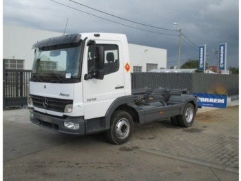 Hook lift truck Mercedes-Benz ATEGO 1018 4X2: picture 1