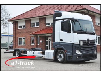 Container transporter/ Swap body truck Mercedes-Benz Actros 1842 LnR, Volumen, Jumbo, Euro 6, Safety: picture 1