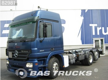 Container transporter/ Swap body truck Mercedes-Benz Actros 2541 L ADR 3-Pedals Euro 3: picture 1