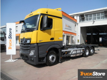 Container transporter/ Swap body truck Mercedes-Benz Actros 2542L LBW EURO 6: picture 1