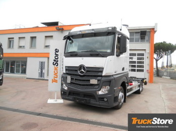 Container transporter/ Swap body truck Mercedes-Benz Actros 2542 L,6x2: picture 1