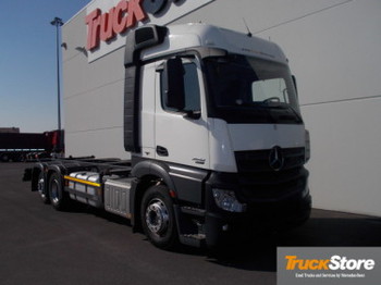 Container transporter/ Swap body truck Mercedes-Benz Actros 2542 L,6x2: picture 1