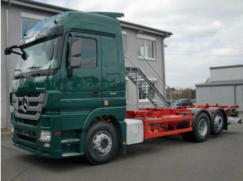 Container transporter/ Swap body truck Mercedes-Benz Actros 2544 L BDF Ladebordwand: picture 1