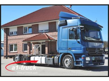 Container transporter/ Swap body truck Mercedes-Benz Actros 2548L, Retarder, ACC, Komplettzug.: picture 1