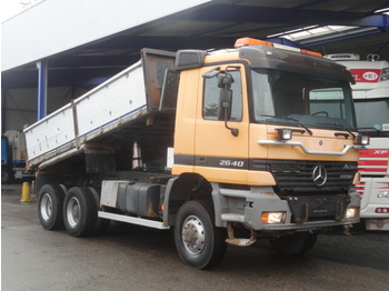 Tipper Mercedes-Benz Actros 2640 / 6x4 / Steel springs: picture 1