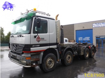 Container transporter/ Swap body truck Mercedes-Benz Actros 4148 Euro 3: picture 1