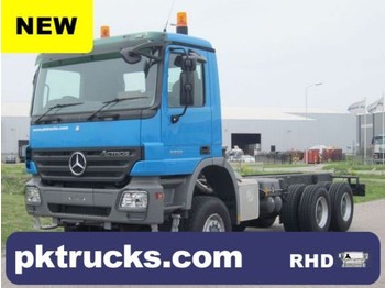 New Cab chassis truck Mercedes-Benz NEW ACTROS 6x6 chassis RHD: picture 1