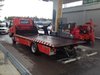 Truck Mitsubishi Hinaus auto liuku lavalla ja grillilla matla lava