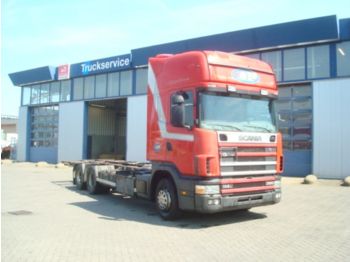 Container transporter/ Swap body truck R114LB6X2NB: picture 1