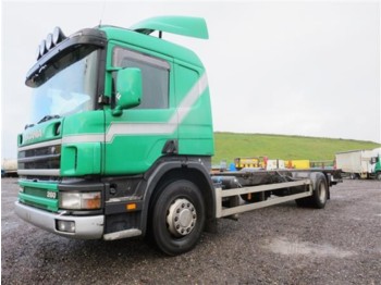 Container transporter/ Swap body truck Scania P 94 DB 260: picture 1