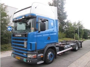 Container transporter/ Swap body truck Scania R 114 380 LB 6X2: picture 1