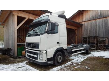 Container transporter/ Swap body truck VOLVO FH-4x2R: picture 1