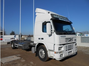 Cab chassis truck VOLVO FM10 360: picture 1