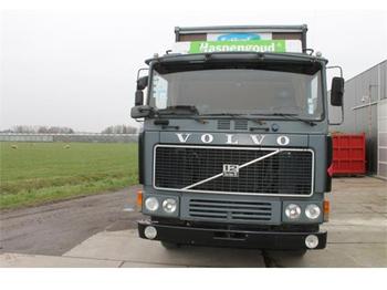 Curtainsider truck Volvo F12-200: picture 1
