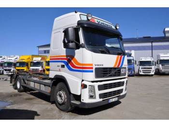 Container transporter/ Swap body truck Volvo FH12 420 6X2: picture 1