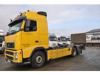 Container transporter/ Swap body truck Volvo FH12 460 6X2: picture 1
