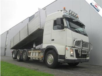 Cab chassis truck Volvo FH440 8X2 GLOBETROTTER TRIPLE EURO 4: picture 1