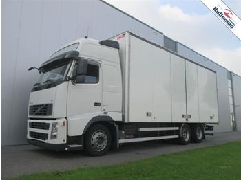 Curtainsider truck Volvo FH520 6X4 GLOBETROTTER BOX EURO 3: picture 1