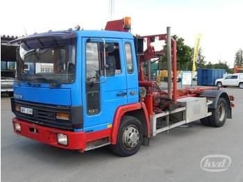 Container transporter/ Swap body truck Volvo FL611 4x2 Lastväxlare (kran) -89: picture 1