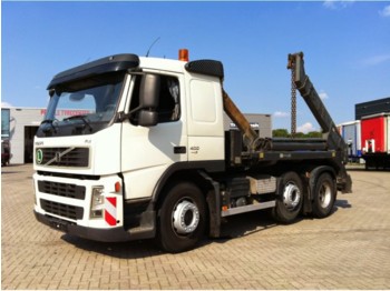Container transporter/ Swap body truck Volvo FM: picture 1