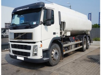 Tank truck for transportation of fuel Volvo FM9 300 TANK 19.000L 6x2: picture 1