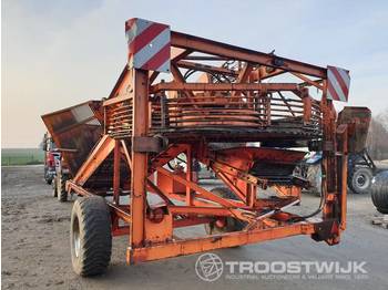 Beet harvester : picture 1