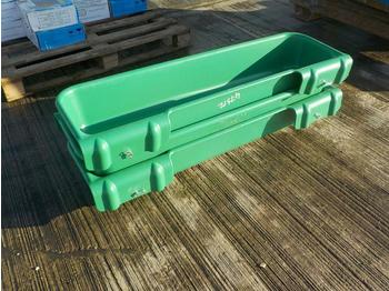 Livestock equipment 4' Gate Hanging Troughs (3 of): picture 1