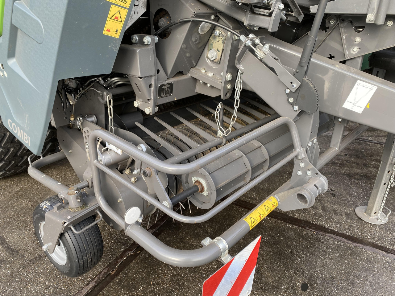 Bale wrapper FENDT Rotana 130F Combi