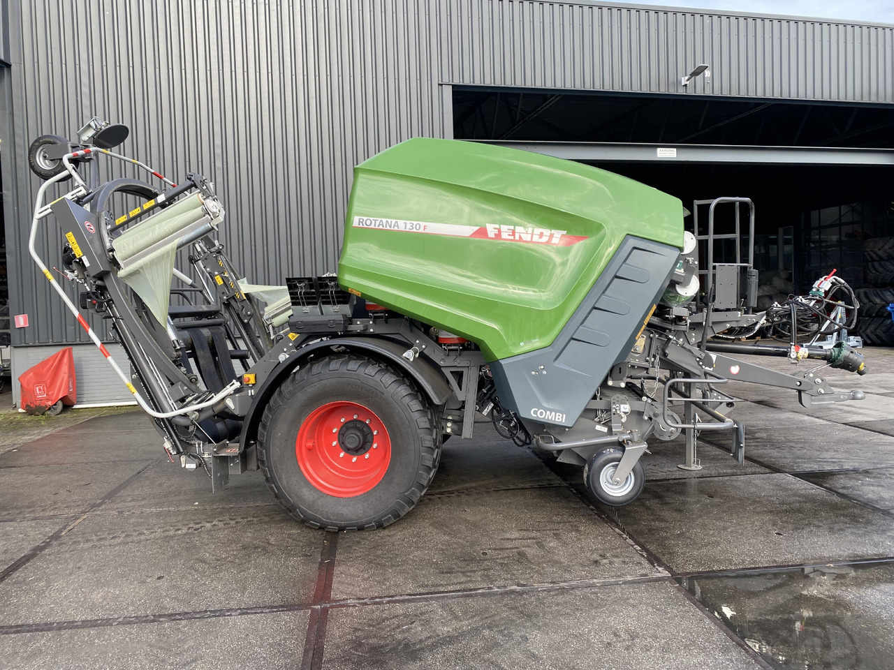 Bale wrapper FENDT Rotana 130F Combi