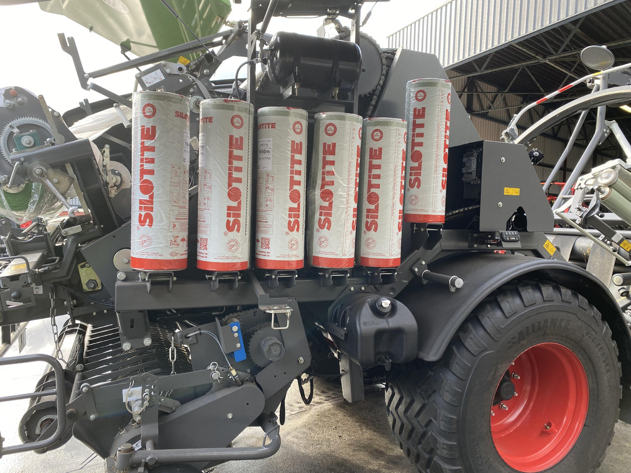 Bale wrapper FENDT Rotana 130F Combi