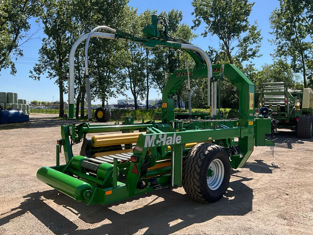Bale wrapper Mchale 998