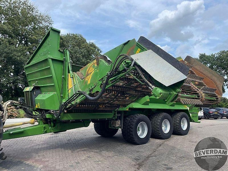 Beet harvester Bergmann RRW 500 Uberladewagen