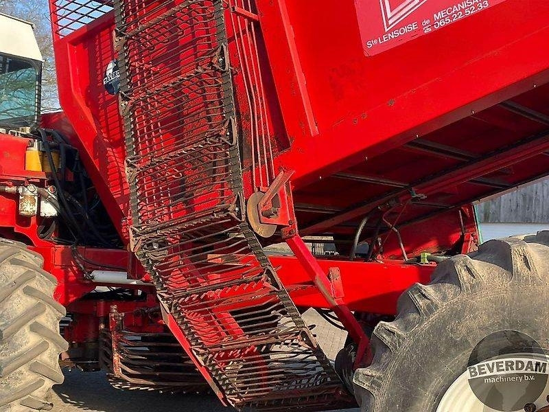 Beet harvester Gilles Beet Master 2000