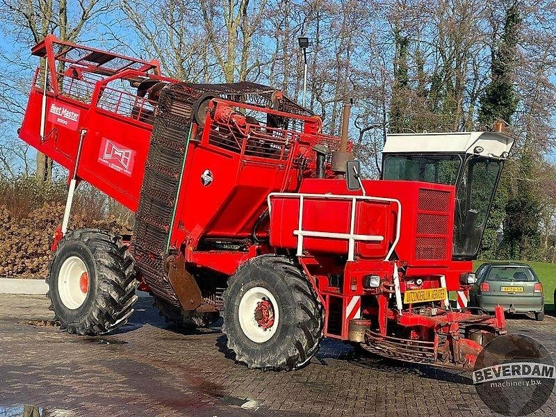 Beet harvester Gilles Beet Master 2000