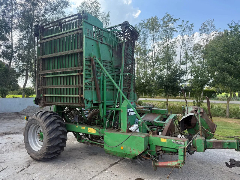 Beet harvester Onbekend Stoll V202 Bietenrooier Getrokken bietenrooier