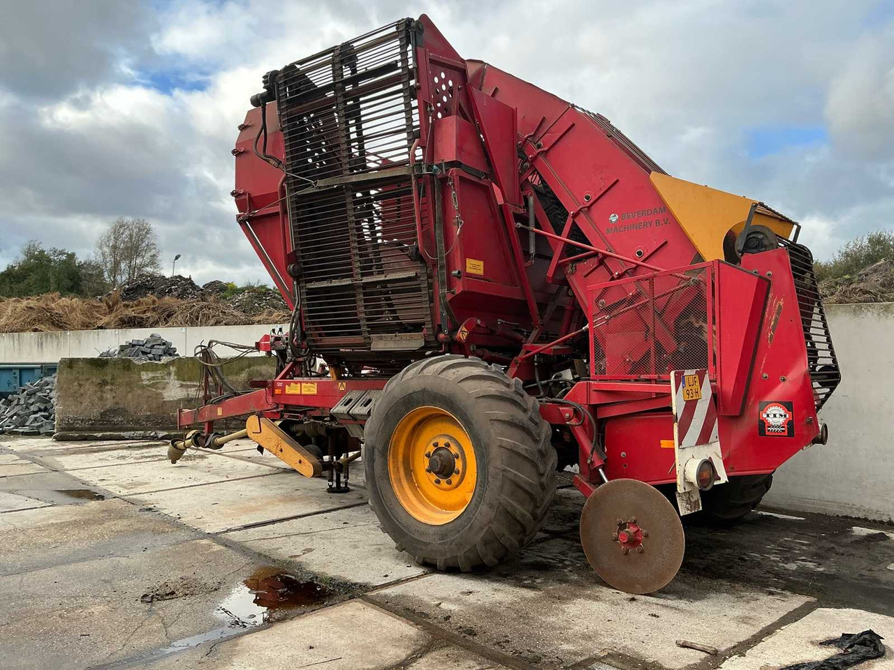 Beet harvester tim KRB S 212