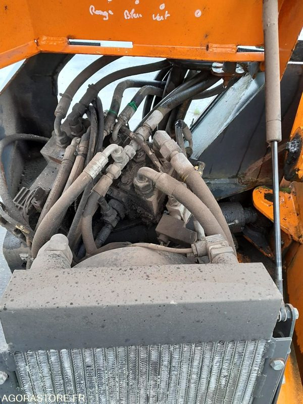 Boom mower EPAREUSE NOREMAT TONICA + FAUCHEUSE SOUS GLISSIERE MENARD