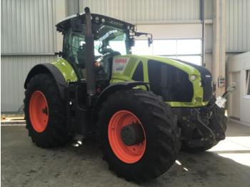 Farm tractor CLAAS Axion 940: picture 1