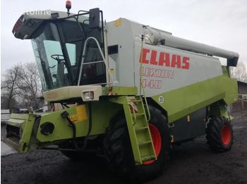 Combine harvester CLAAS Lexion 440: picture 1