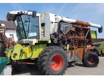 Combine harvester CLAAS Lexion 480: picture 1