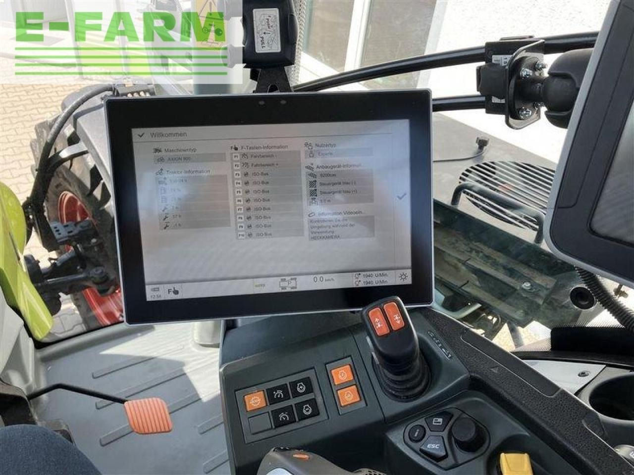Farm tractor CLAAS axion 830 cmatic st5 cebis: picture 26