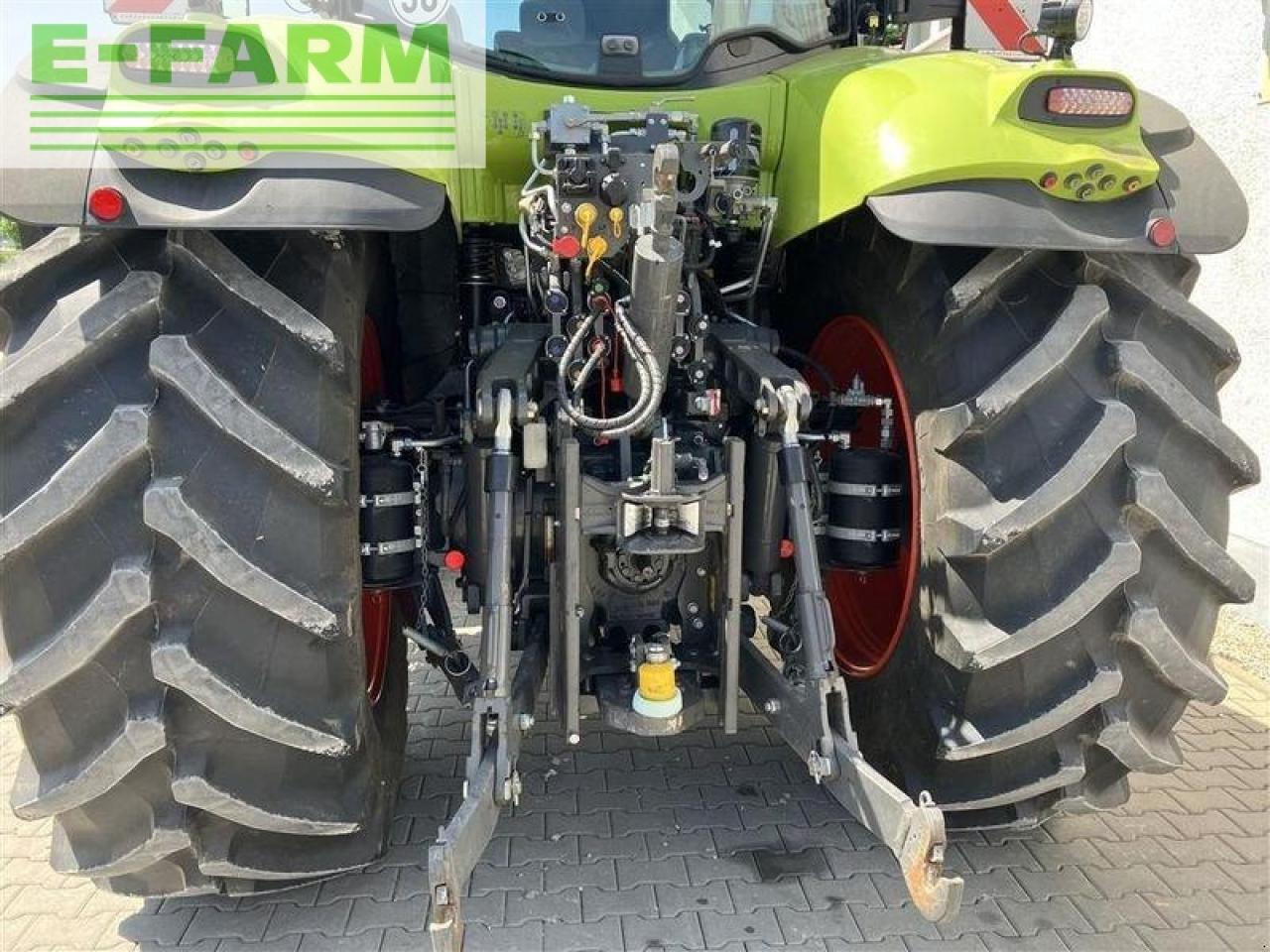 Farm tractor CLAAS axion 830 cmatic st5 cebis: picture 17