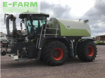 Self-propelled sprayer CLAAS Xerion 3800