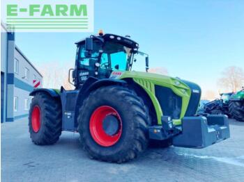 Farm tractor CLAAS xerion 4000 trac vc: picture 1