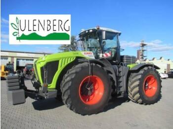 Farm tractor CLAAS xerion 5000 trac: picture 1