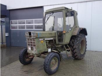 Farm tractor Case-IH IHC 743 XL ex-Armee: picture 1